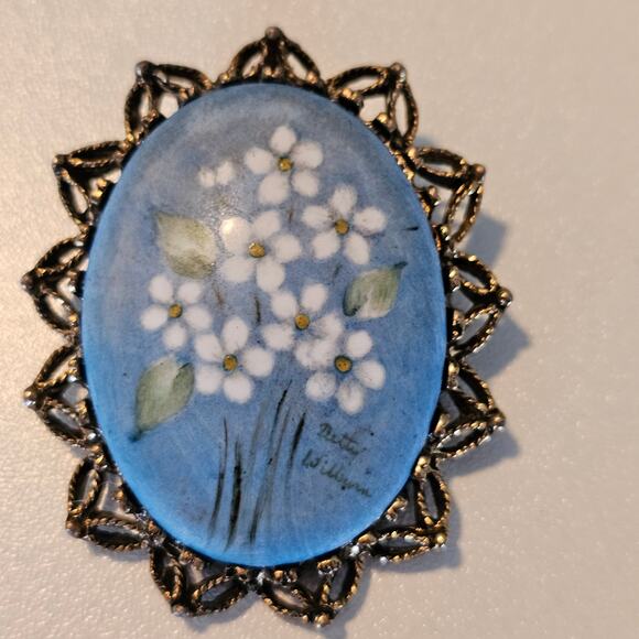 Vintage Blue Porcelain Painted Flower Cameo Style Brooch with Pendant Option - Picture 4 of 6
